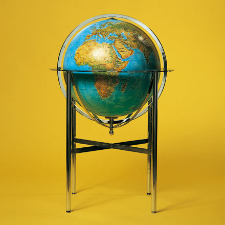Le Corbusier Globe La Mappemonde by anthologie Quartett