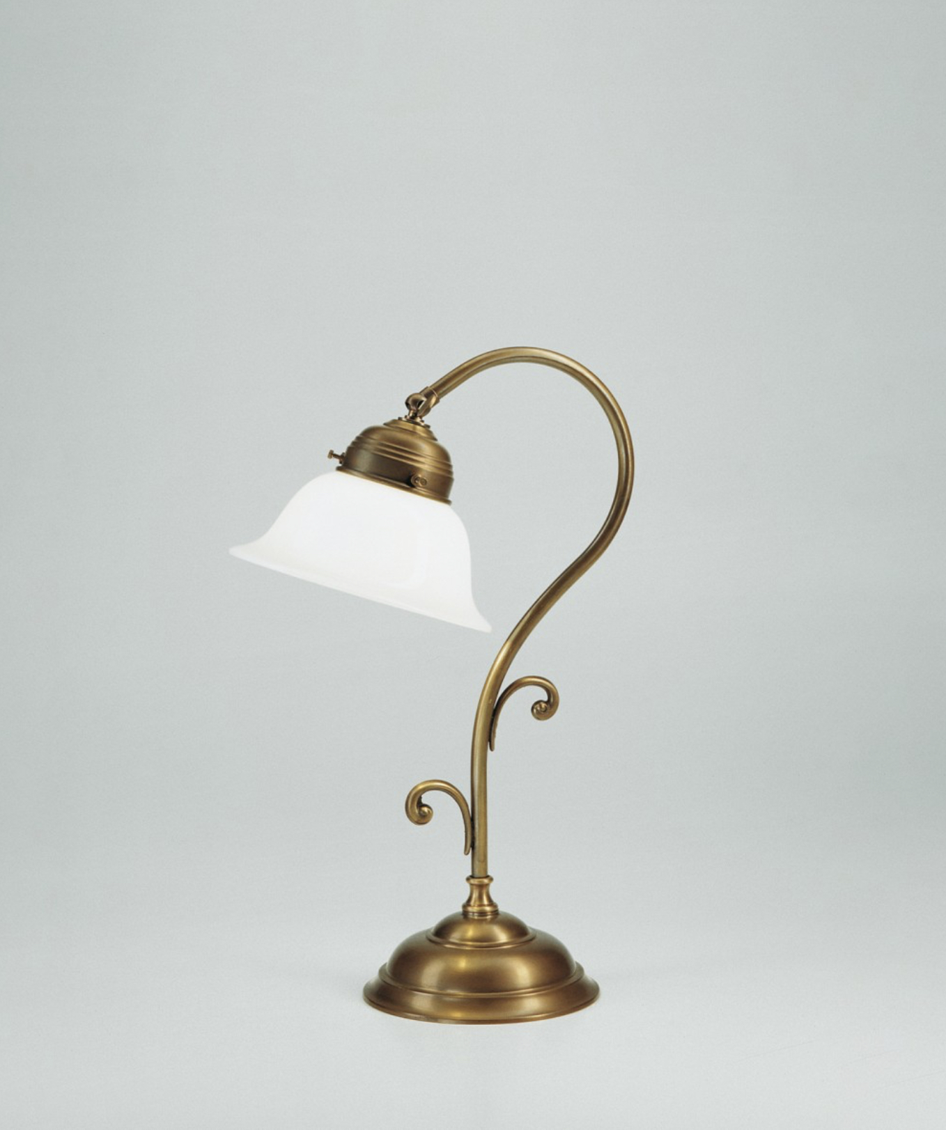 Berliner Messinglampe Table Lamp Q5-11op B