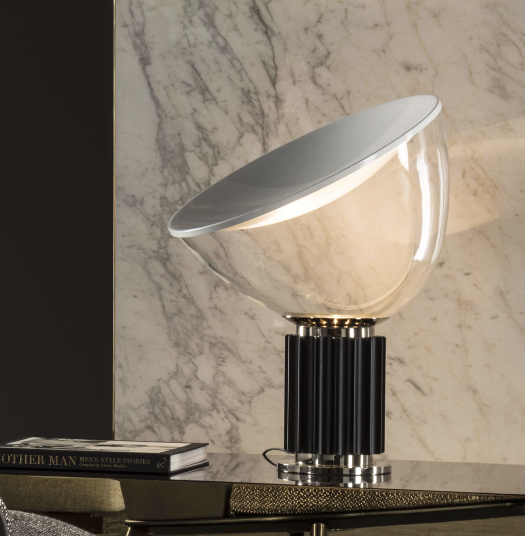 Tischleuchte TACCIA (PMMA) von Flos
