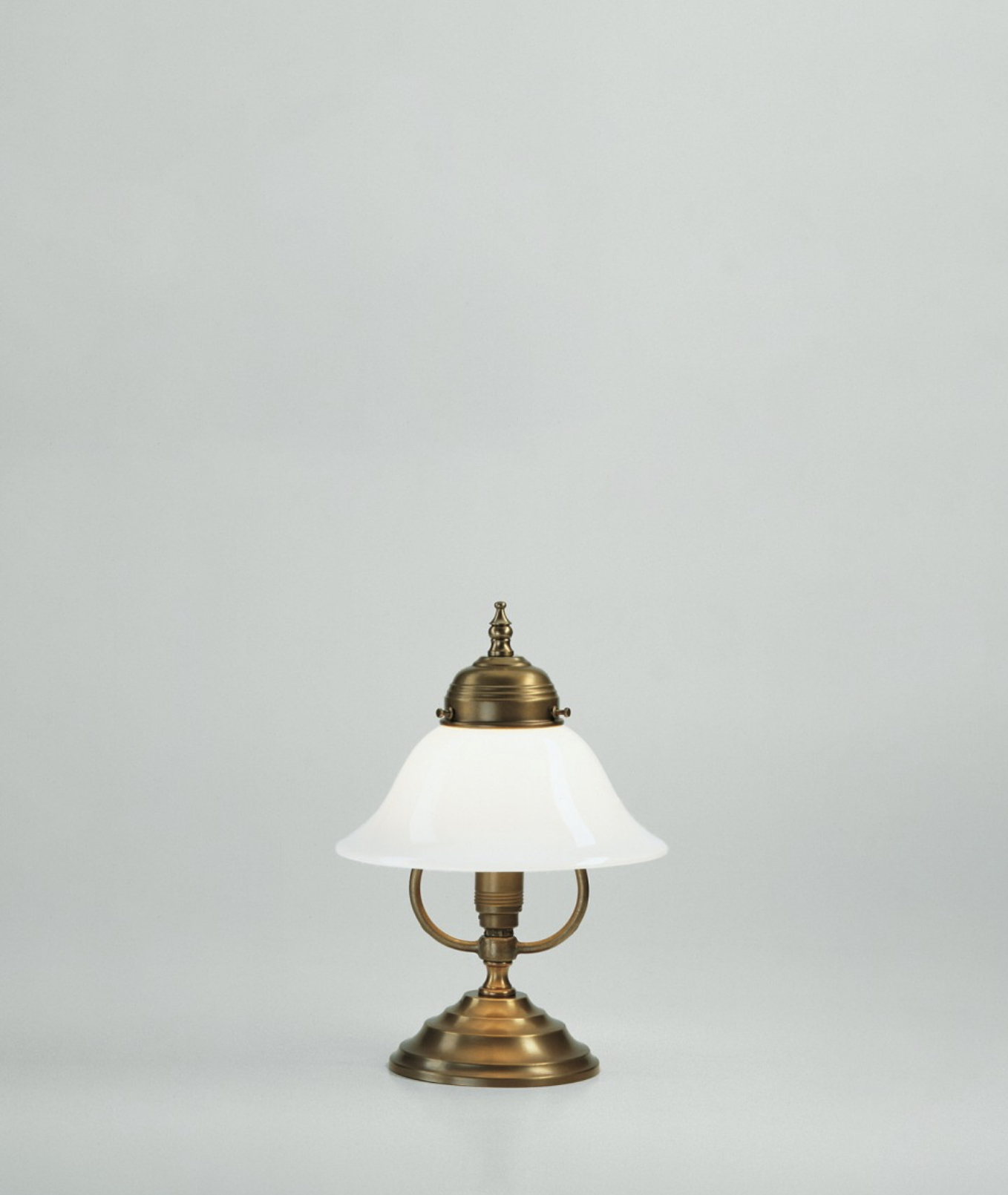 Berliner Messinglampe Table Lamp V20-21op B